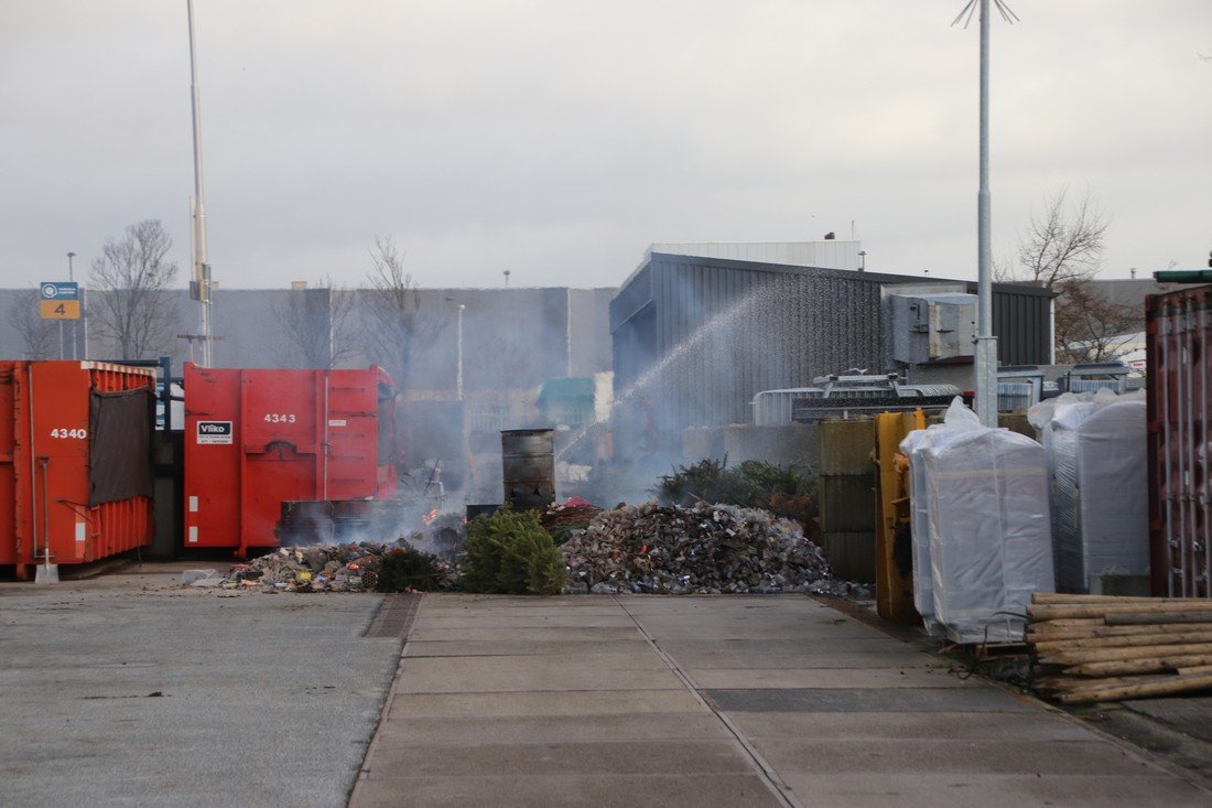 Brand op gemeentewerf Katwijk